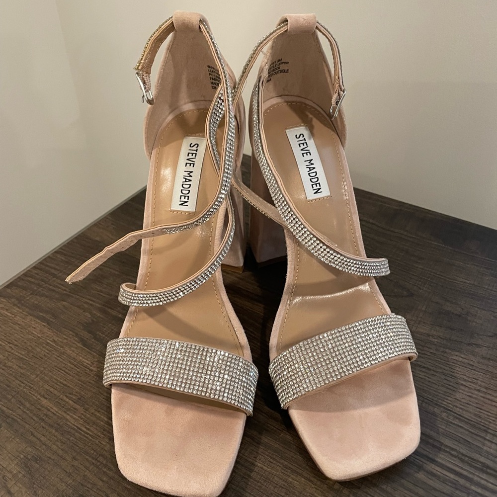 Steve Madden heels!!